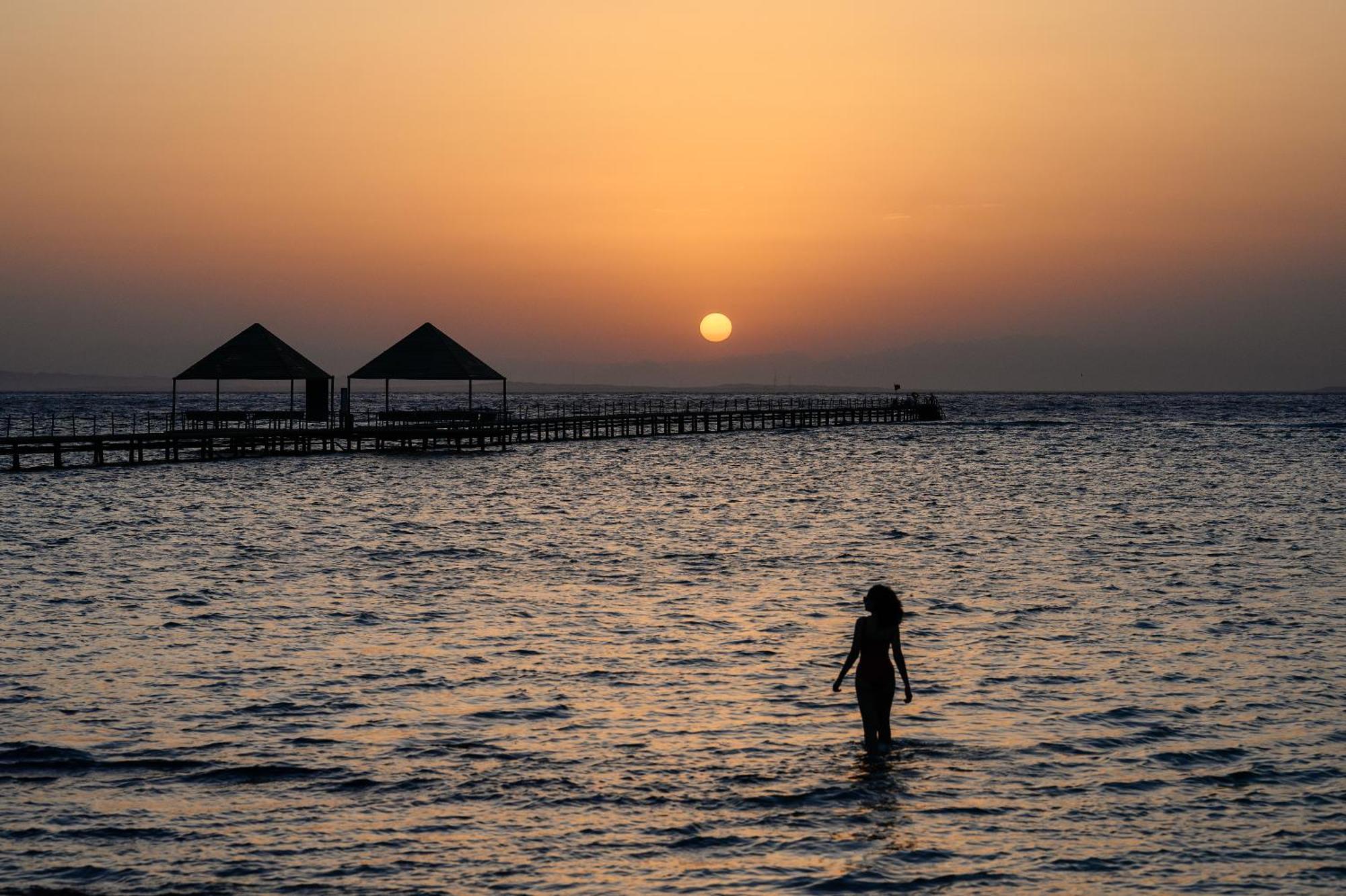 Iberotel Redsina شرم الشيخ المظهر الخارجي الصورة Sunset at the Dead Sea