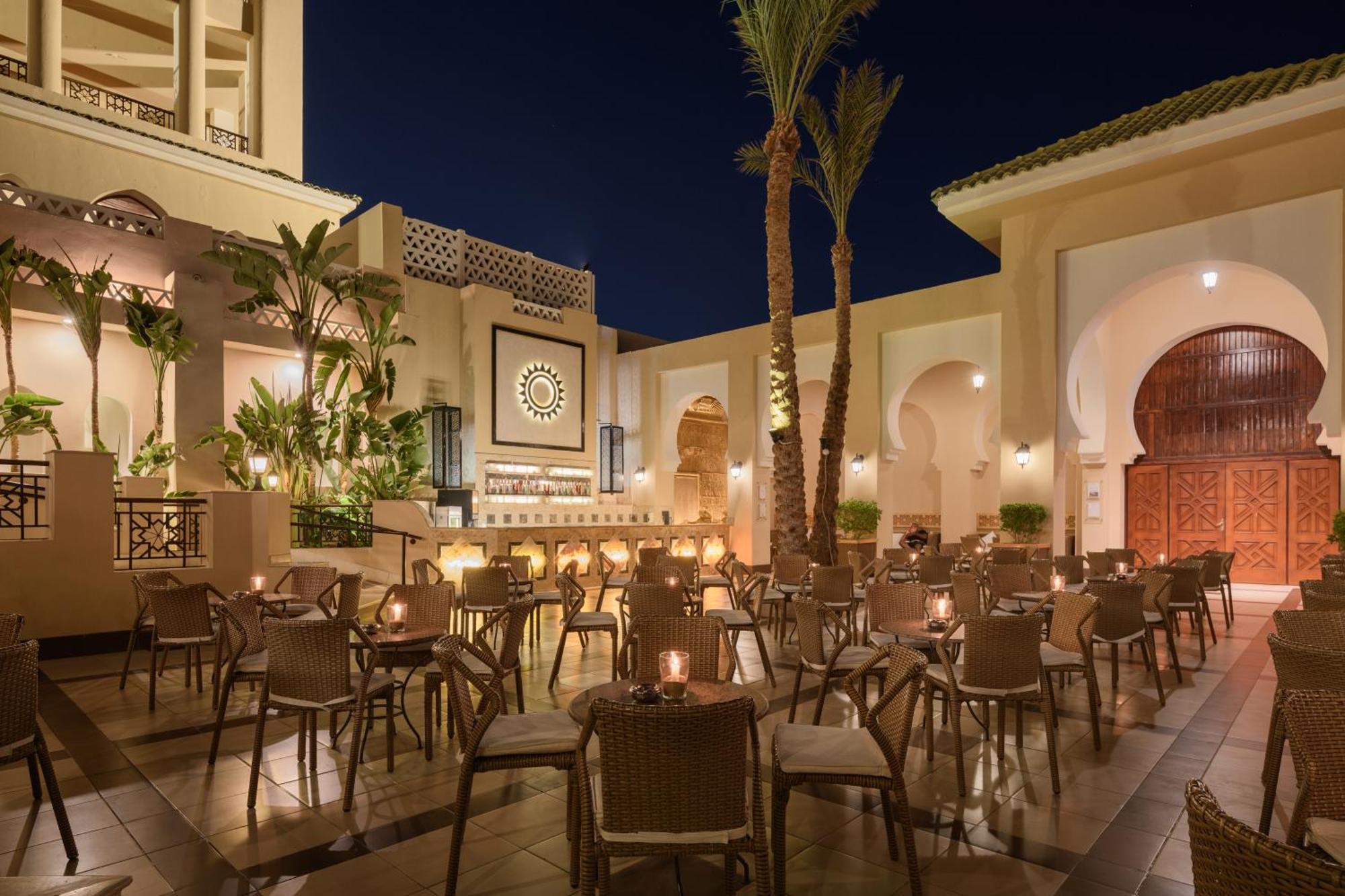Iberotel Redsina شرم الشيخ المظهر الخارجي الصورة The hotel's courtyard
